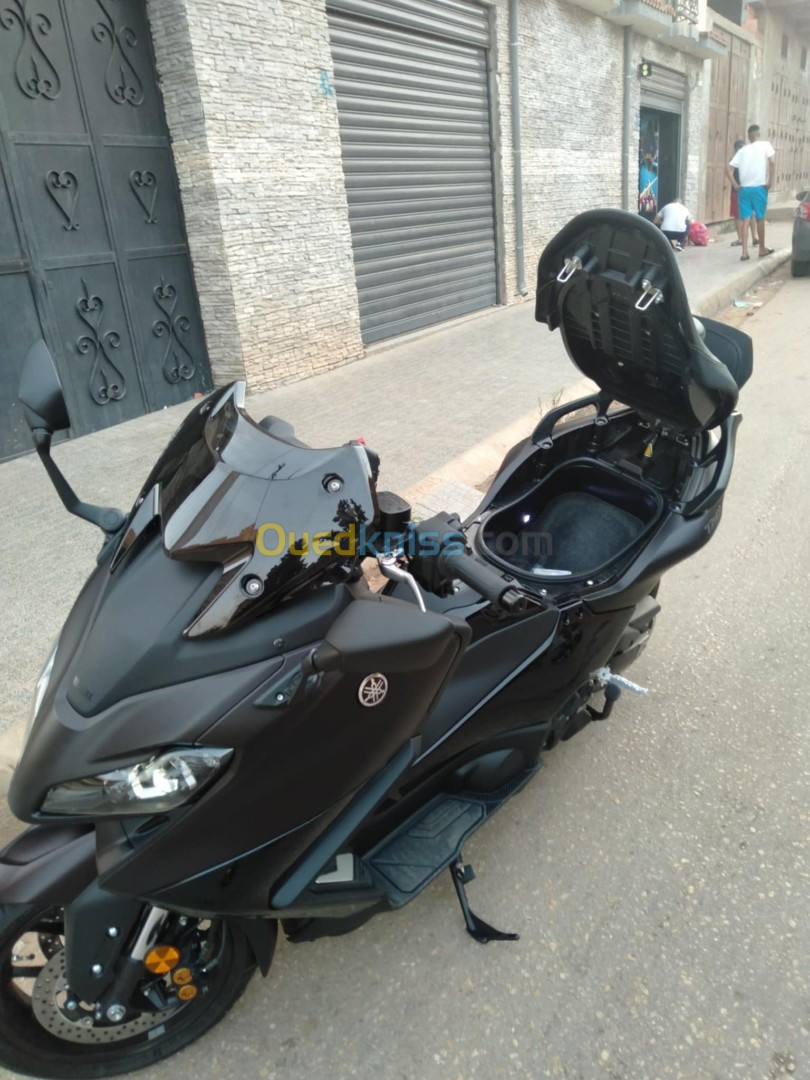 Yamaha Tmax 560 2024