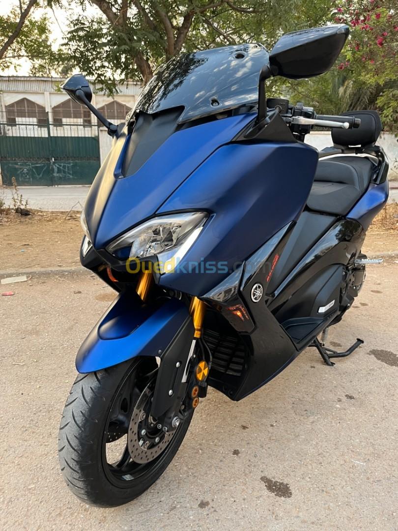 Tmax DX Yamaha 2018