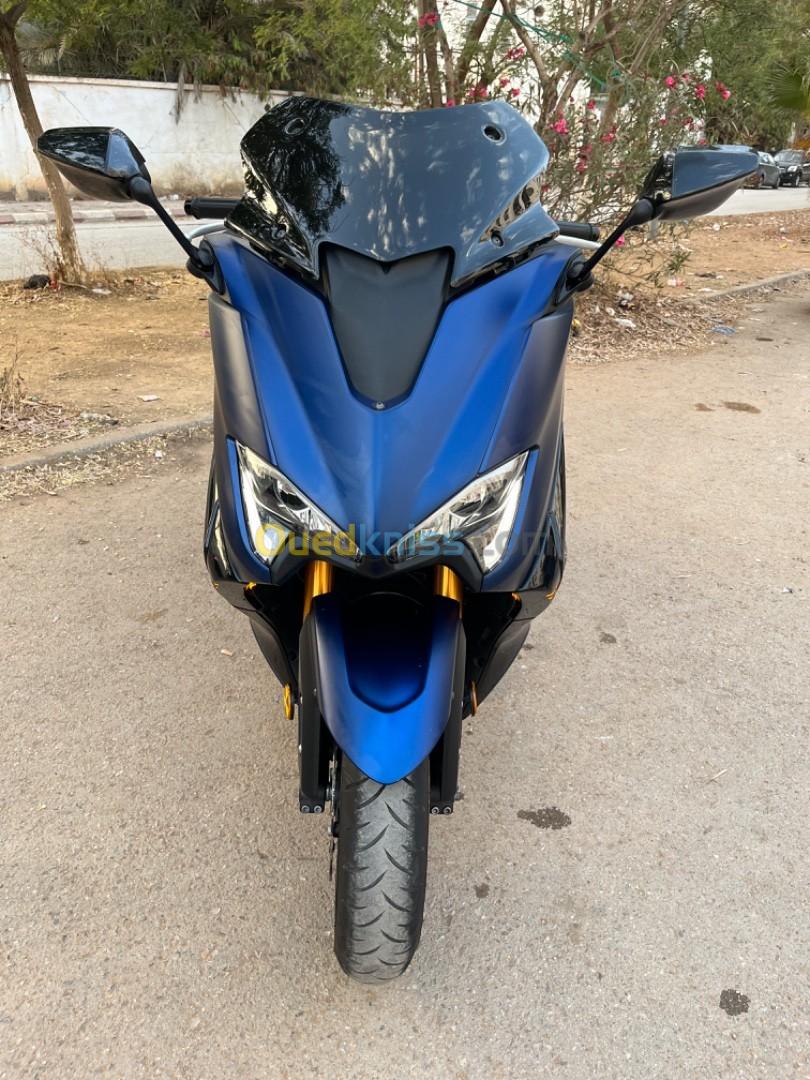 Tmax DX Yamaha 2018