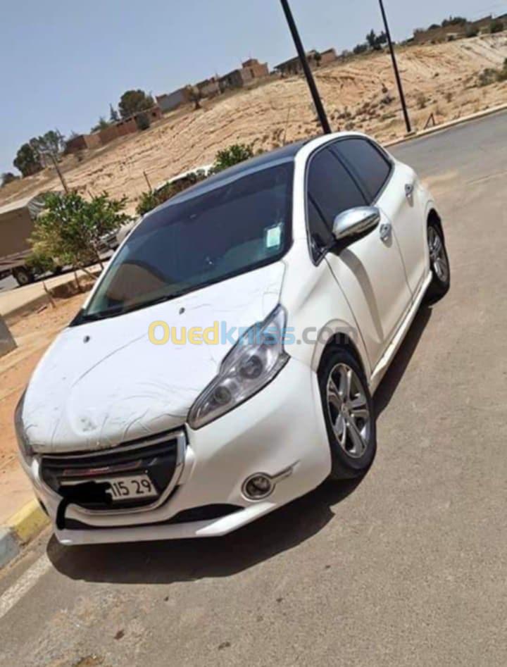 Peugeot 208 2015 Allure