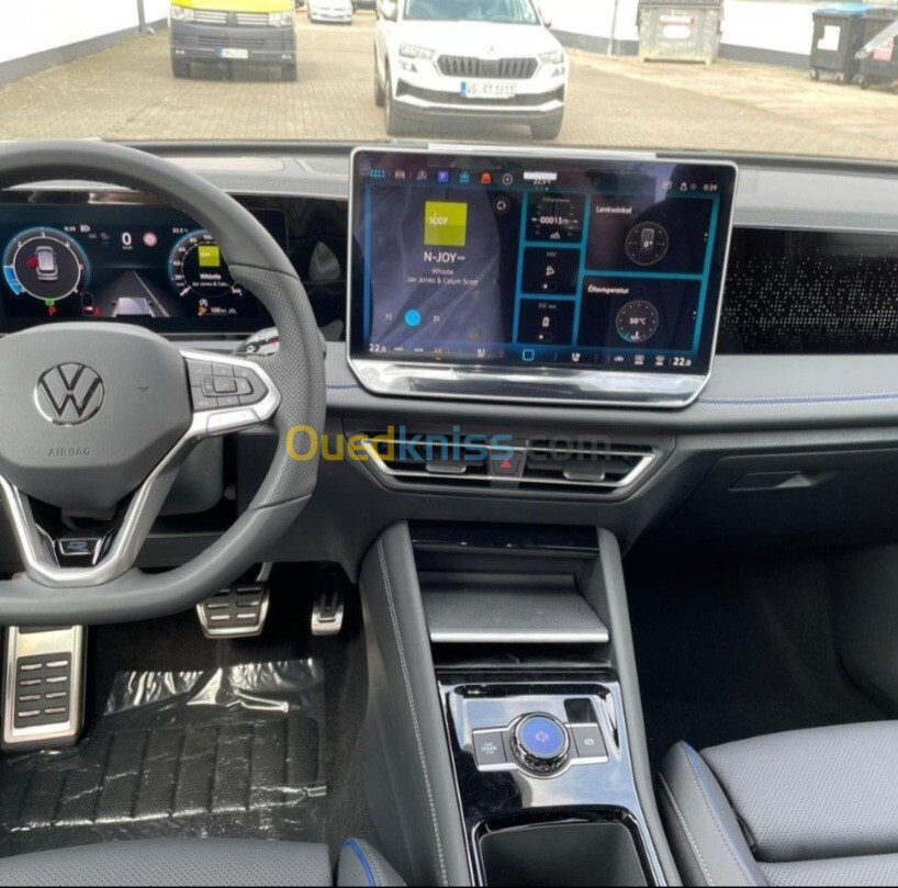 Volkswagen Tiguan 2024 Full Black