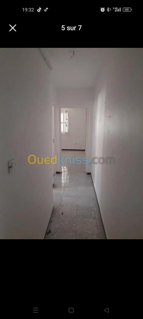 Location Appartement F3 Alger Souidania