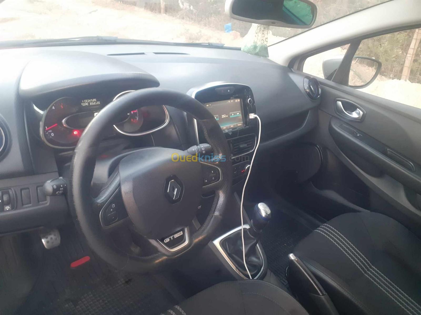 Renault Clio 4 2018 Limited - Khenchela Algeria