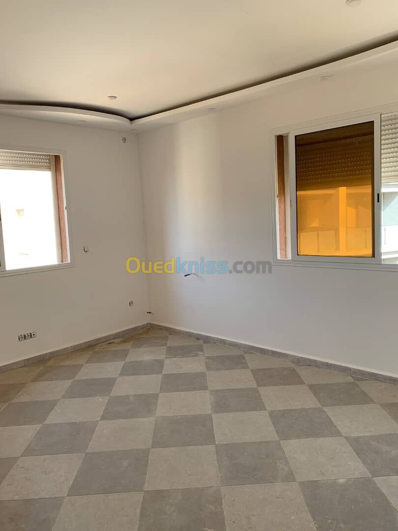 Vente Appartement F4 Alger Cheraga