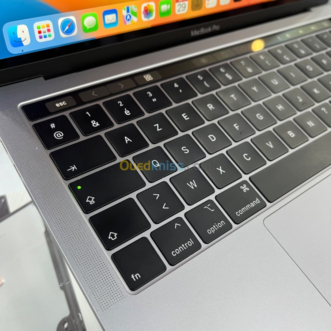 Macbook pro 2018 touchbar