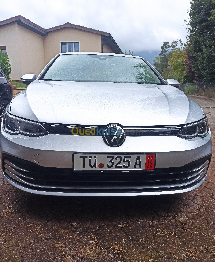 Volkswagen Golf 8 2022 150ch