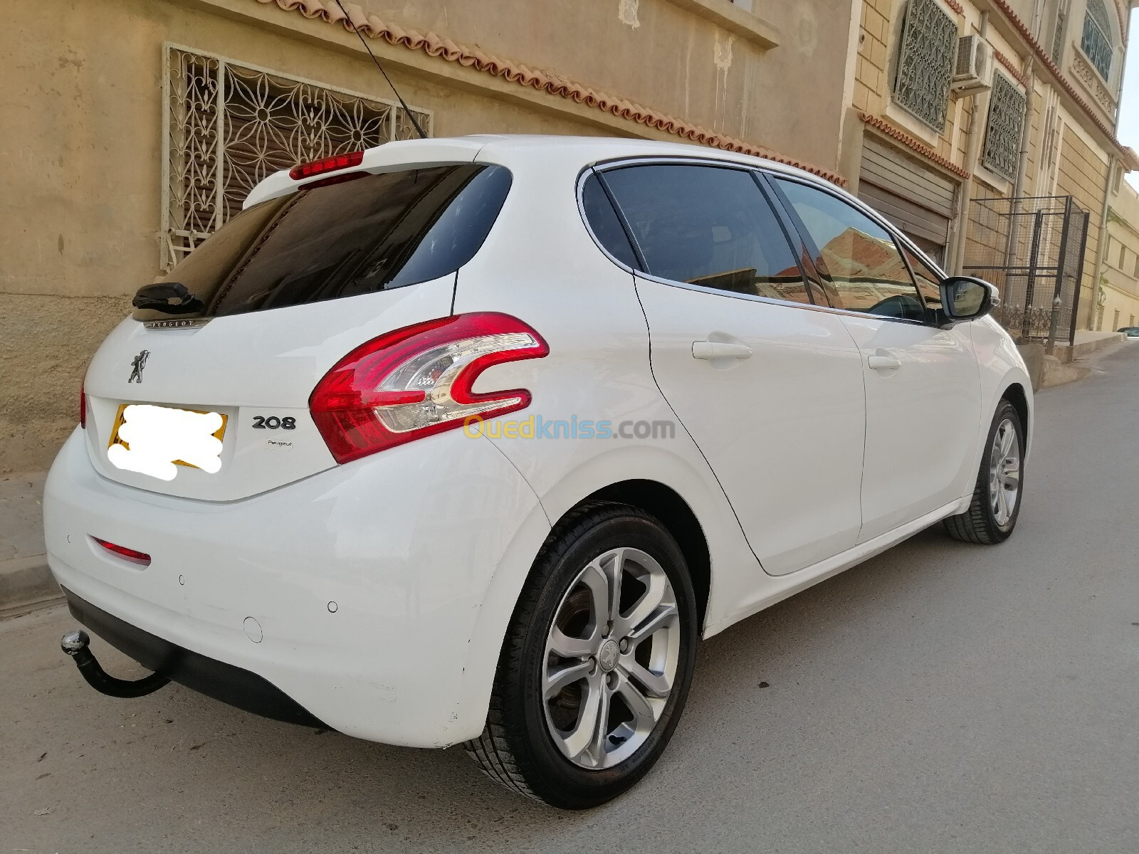 Peugeot 208 2015 Allure