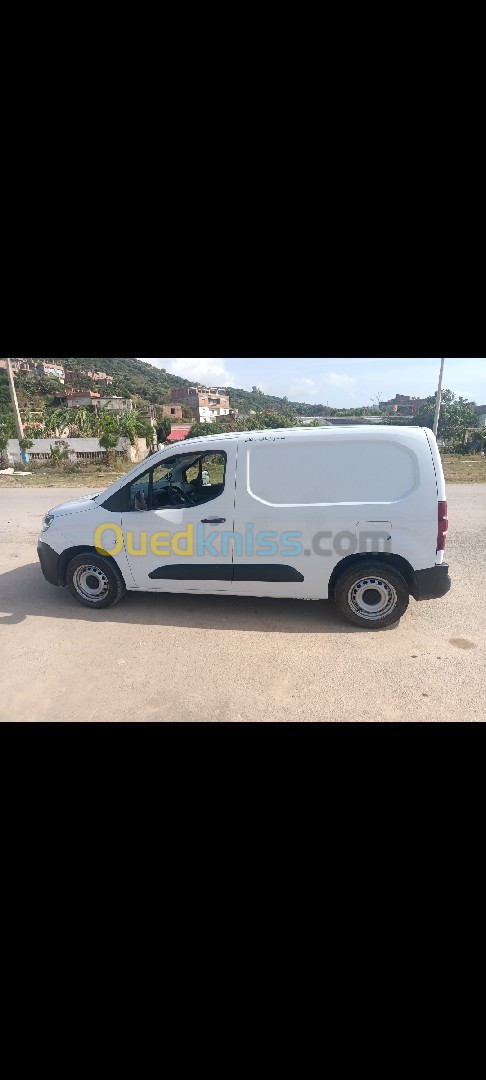 Fiat Doblo 2023 Fait