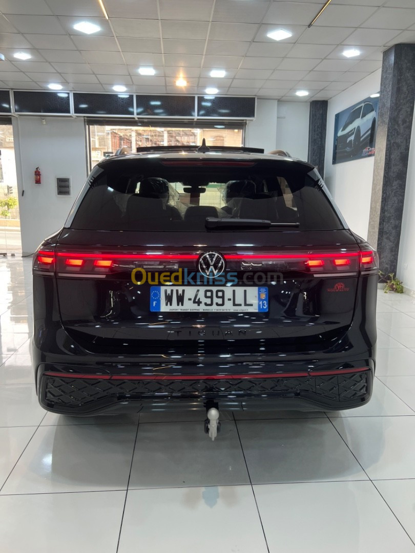 Volkswagen Tiguan 2024 R-line full options