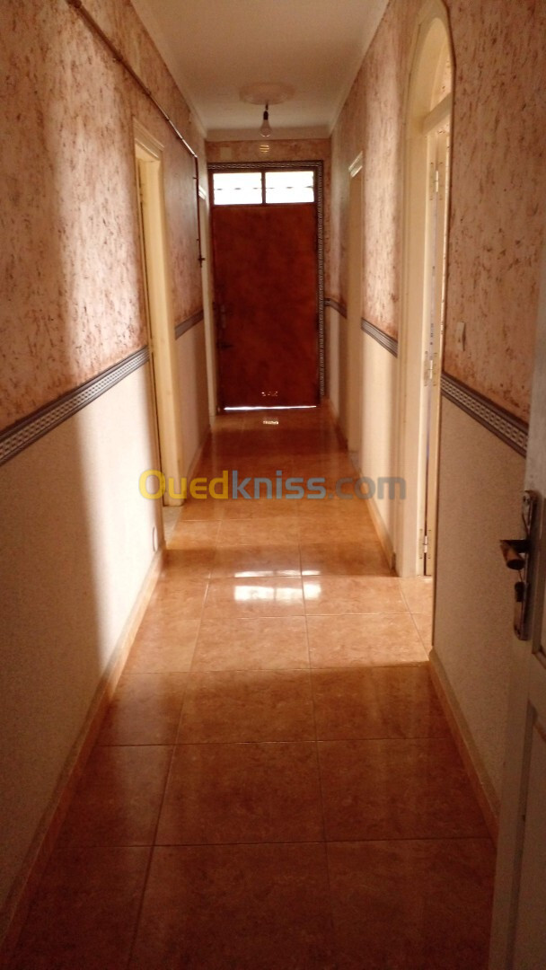 Location vacances Appartement F3 Tizi Ouzou Tigzirt