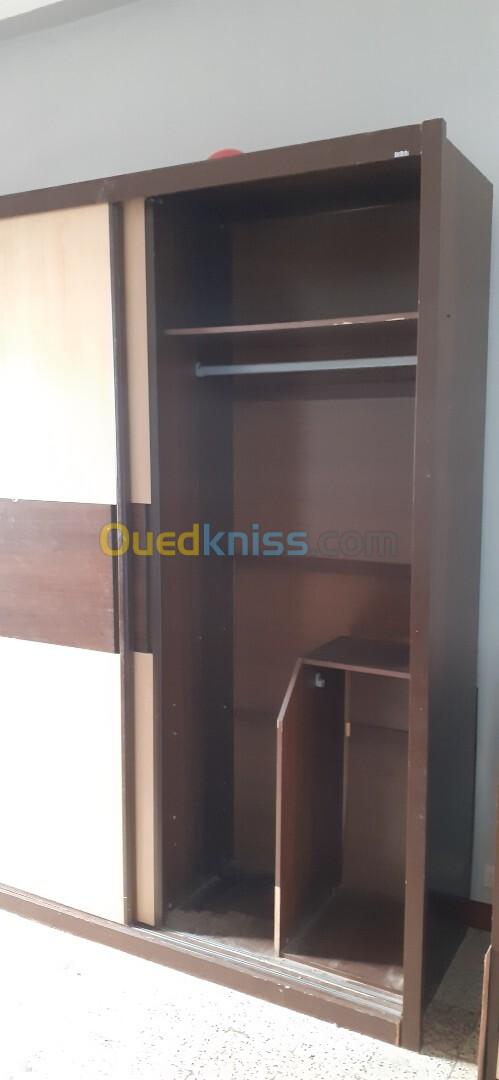 Vend armoire MDF MASSIF