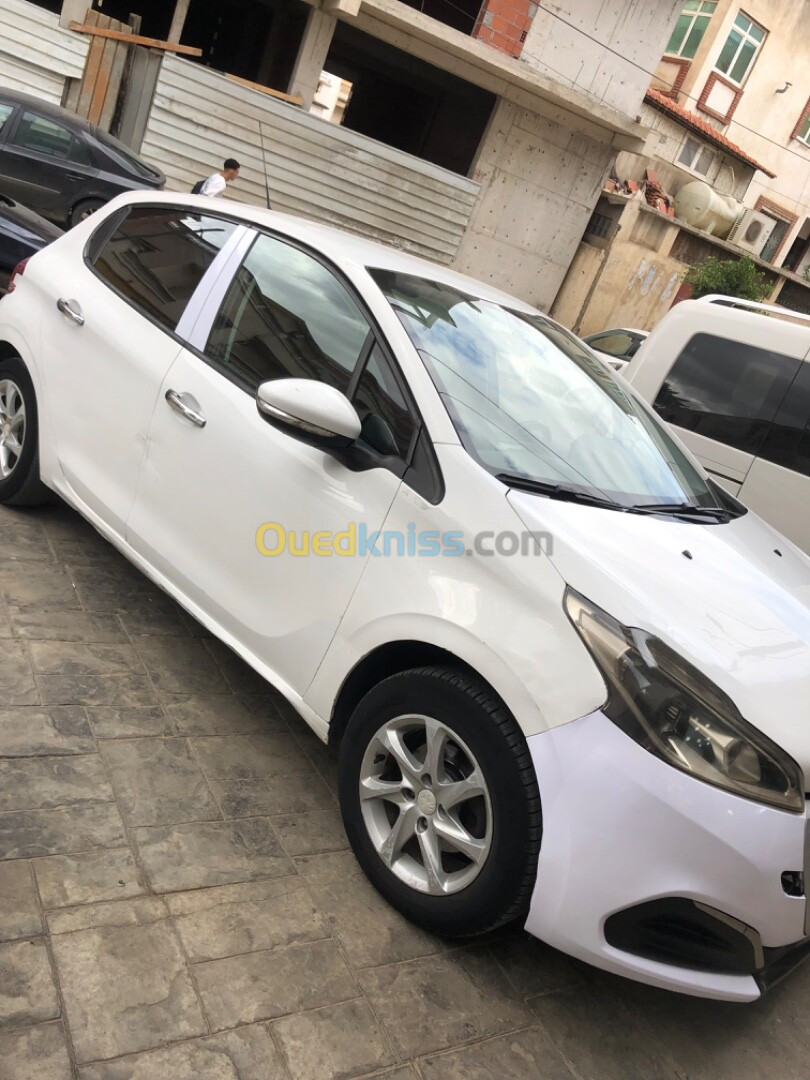 Peugeot 208 2016 Access Facelift