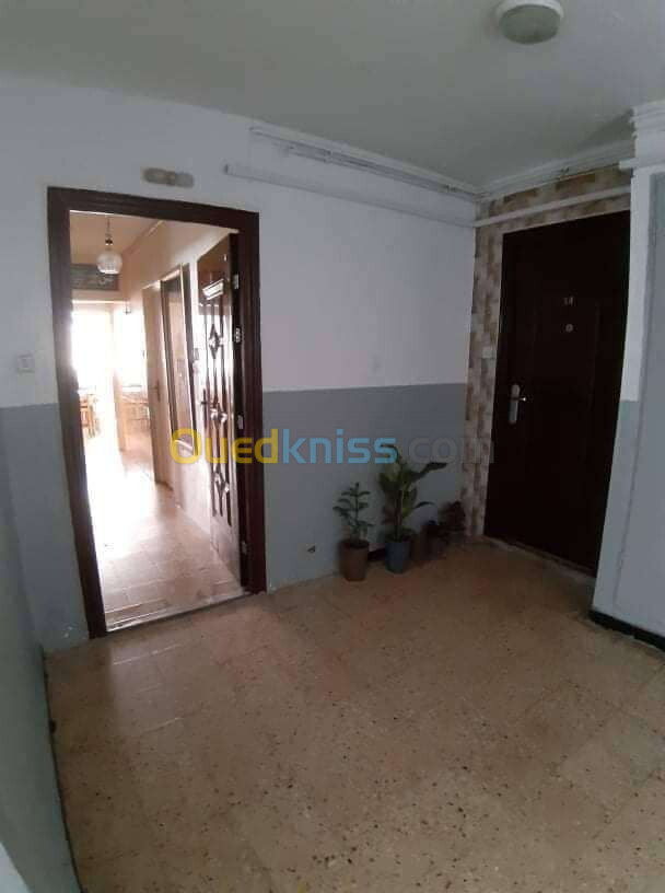 Vente Appartement F3 Alger Bab ezzouar