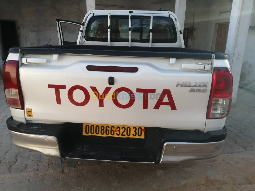 Toyota Hilux 2020 LEGEND DC 4x4