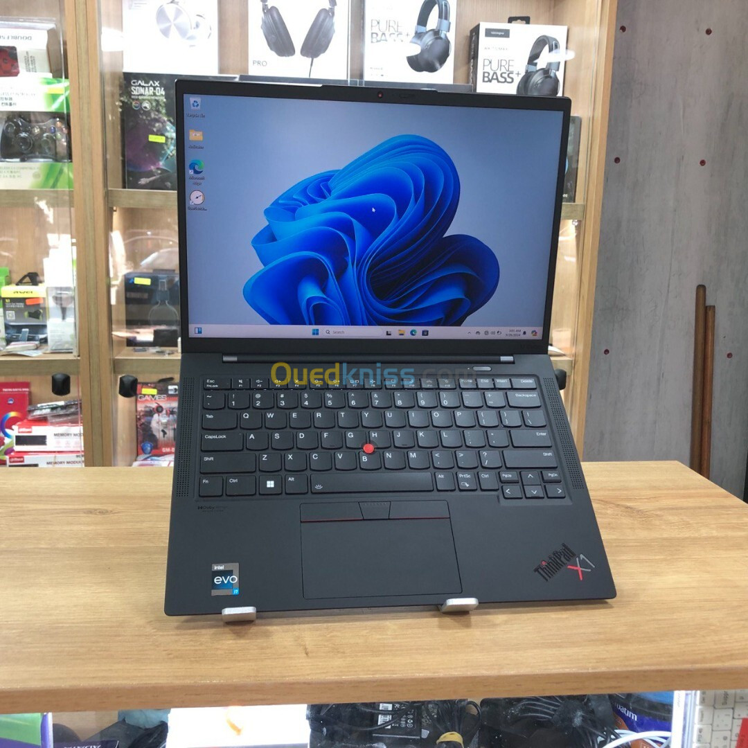 LENOVO THINKPAD X1 CARBON I7 12TH 16GB 1TB SSD 14" TACTILE 