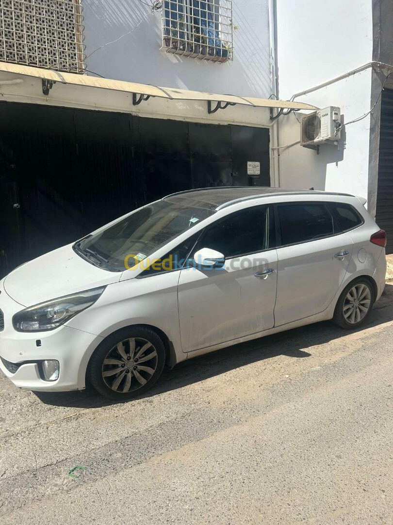 Kia Carens 2015 