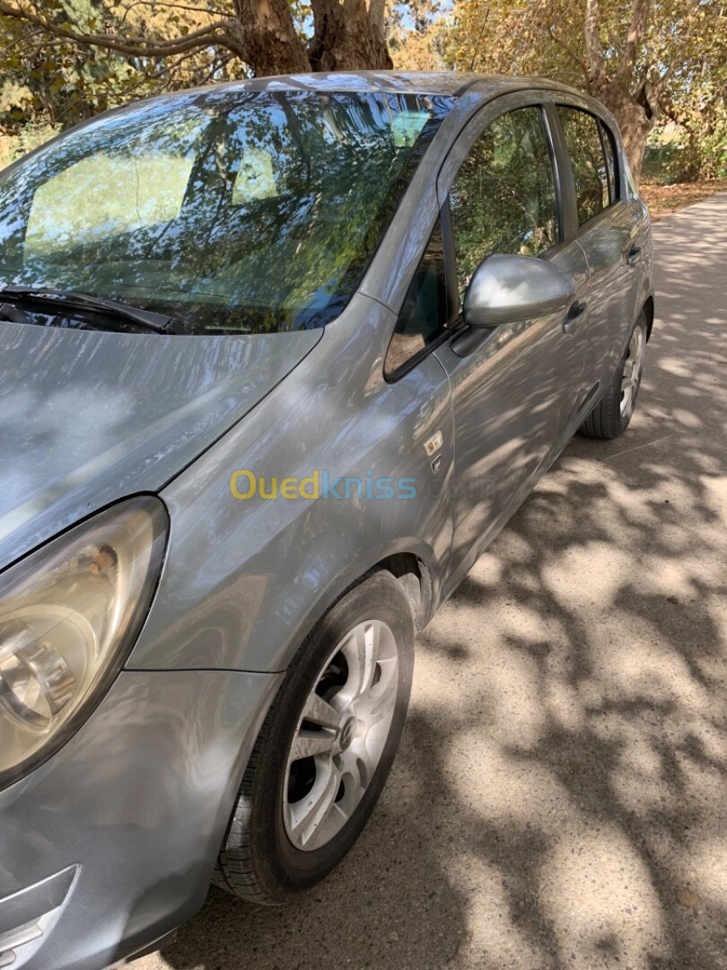 Opel Corsa 2011 Enjoy Pack