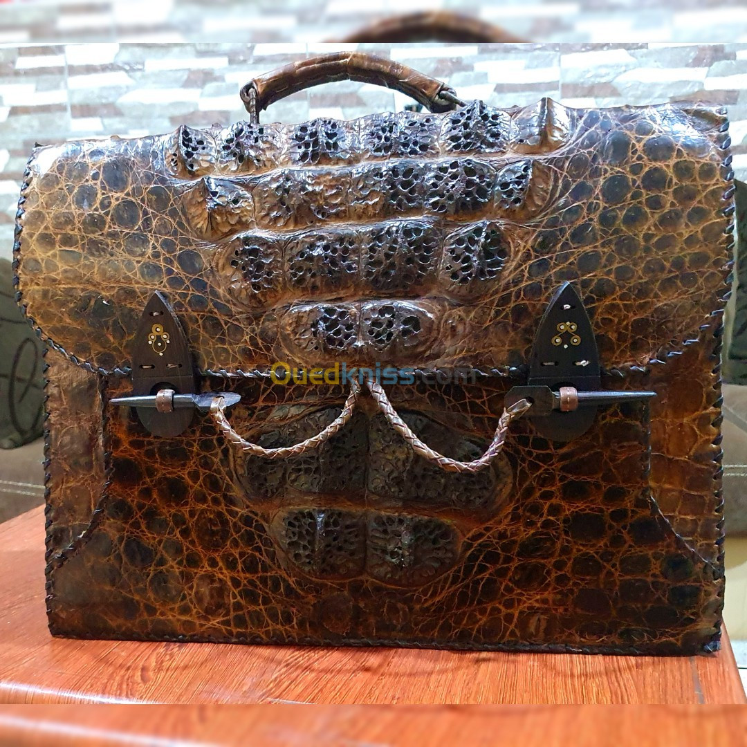 cartable en cuir du crocodille pour homme hand-made