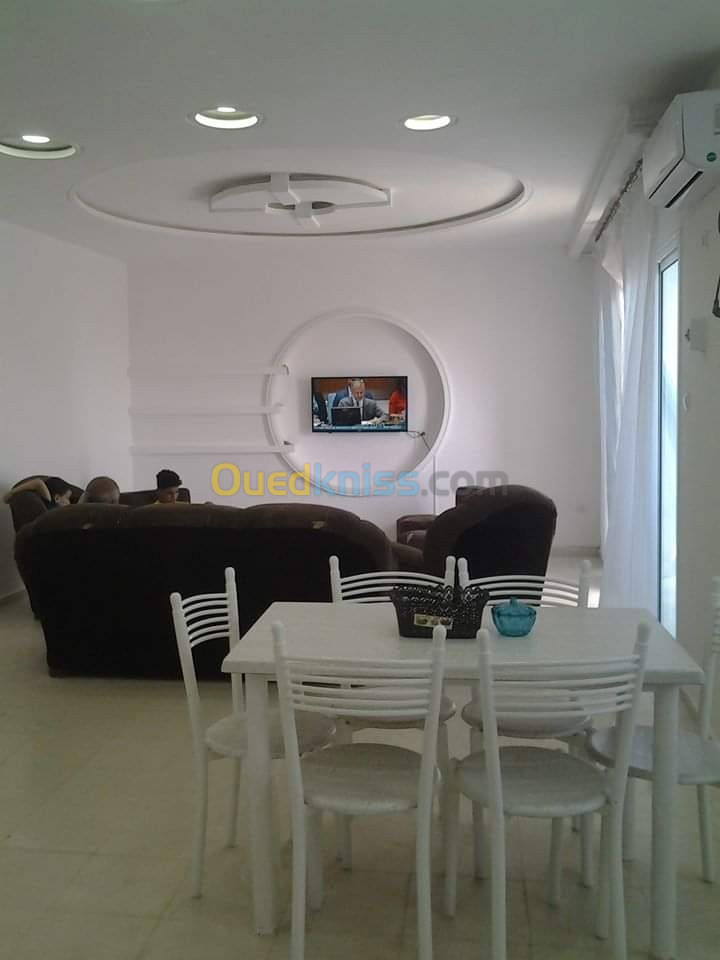 Location vacances Niveau De Villa F3 Skikda El marsa