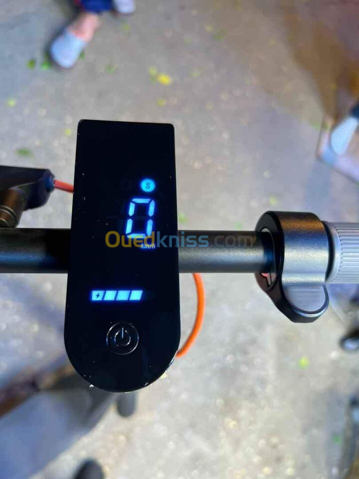 Trotinette Xiaomi 4 Lite 2eme Génération