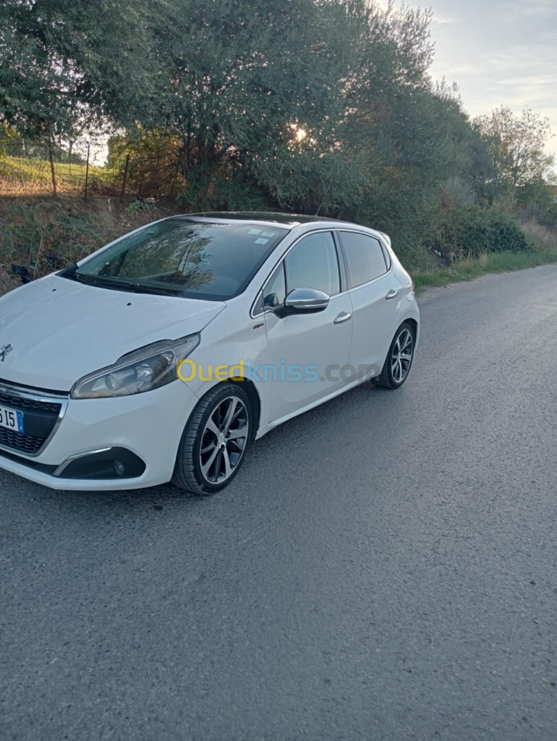 Peugeot 208 2015 Allure