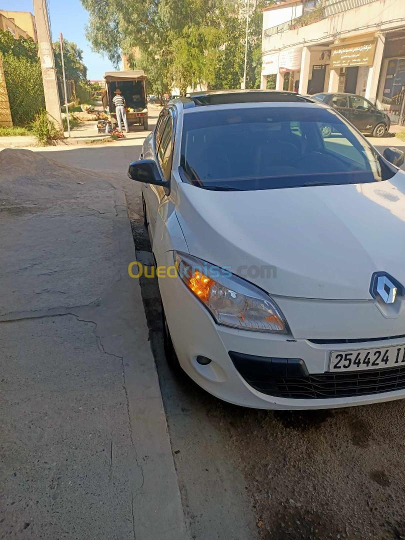 Renault Megane 3 2012 boss