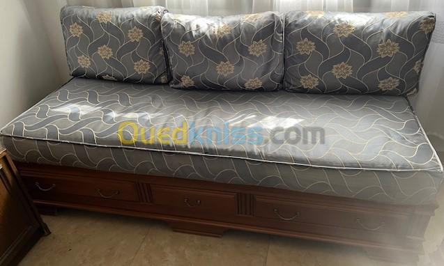 Salon Marocain complet 6 sadaris (6 matelas + 18 coussins) 