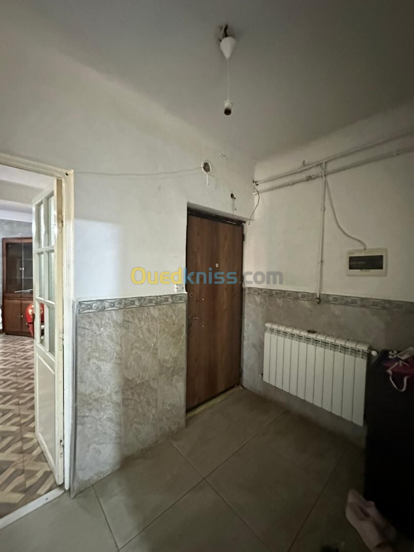 Location Appartement F3 Alger Bordj el bahri