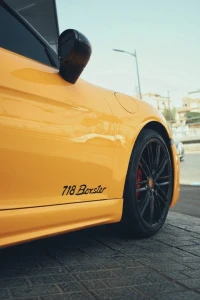 Location de voitures la rochelle Porsche Boxter 
