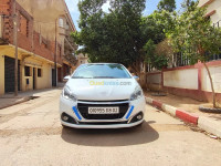 voitures-peugeot-208-2018-allure-facelift-chlef-algerie