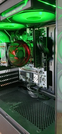 pc gamer AMD Ryzen 3/Cooler Master T20/ UNIKA B450M Pro DDR4/ 750W /NVME 512/BOITIE Black avec 5 RGB