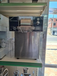 أدوات-مهنية-machine-a-creme-glace-type-snow-ice-تالة-حمزة-بجاية-الجزائر