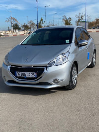 voitures-peugeot-208-2012-constantine-algerie