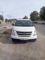 commerciale-hyundai-h1-2013-vitre-12-places-cherchar-khenchela-algerie