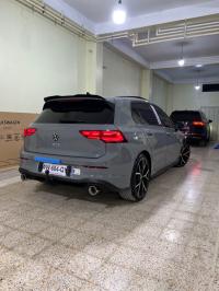 voitures-volkswagen-golf-8-2023-gtd-oum-el-bouaghi-algerie