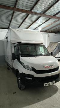 عربة-نقل-iveco-daily-35c15-2018-المنصورة-برج-بوعريريج-الجزائر