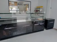 Ensemble trois pièces, frigo, viennoiserie