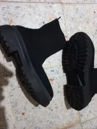 Tres belle paires de chaussure ( bottes )