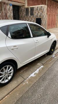 سيارات-seat-ibiza-2013-عين-بسام-البويرة-الجزائر