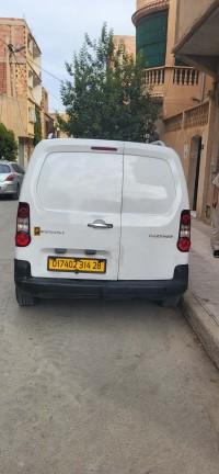 utilitaire-peugeot-partner-2014-tepee-msila-algerie