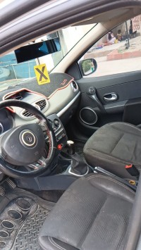 cars-renault-clio-3-2010-batna-algeria