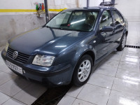 automobiles-volkswagen-bora-2011-19-tdi100-simple-mostaganem-algerie