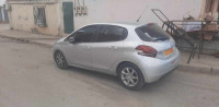 citadine-peugeot-208-2016-active-facelift-heliopolis-guelma-algerie