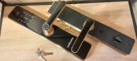 serrure intelligente smart lock digitale pour tous les types de portes 