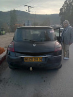 moyenne-berline-renault-megane-2-2004-adekar-bejaia-algerie