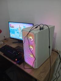 كمبيوتر-مكتبي-pc-gamer-ultra-gaming-et-streaming-white-rgb-i5-14400f-rtx-5060-درارية-الجزائر