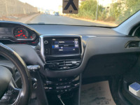 citadine-peugeot-208-2014-es-senia-oran-algerie