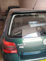 moyenne-berline-volkswagen-golf-4-2000-ksar-chellala-tiaret-algerie