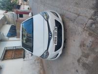 moyenne-berline-hyundai-i20-2015-guelma-algerie