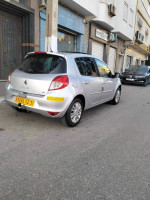 citadine-renault-clio-3-2012-night-and-day-oran-algerie